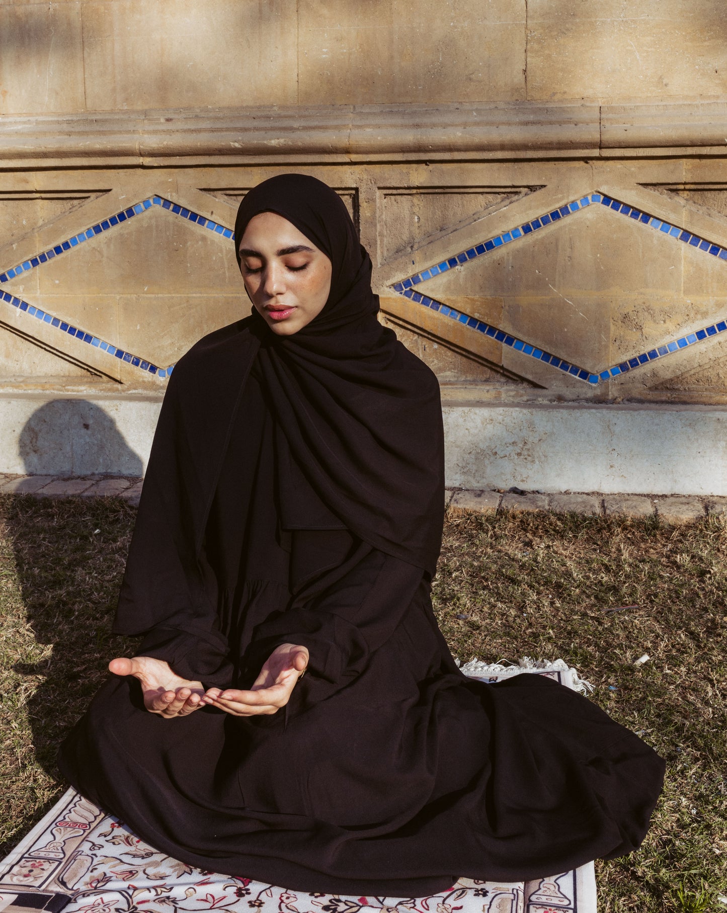 Plain Cotton Prayer Dress Isdal - Black