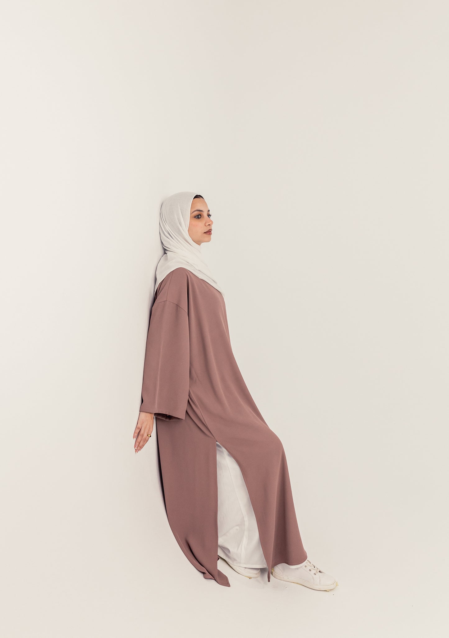 Closed Slit Rayon Crepe Abayah - Mauve Pink