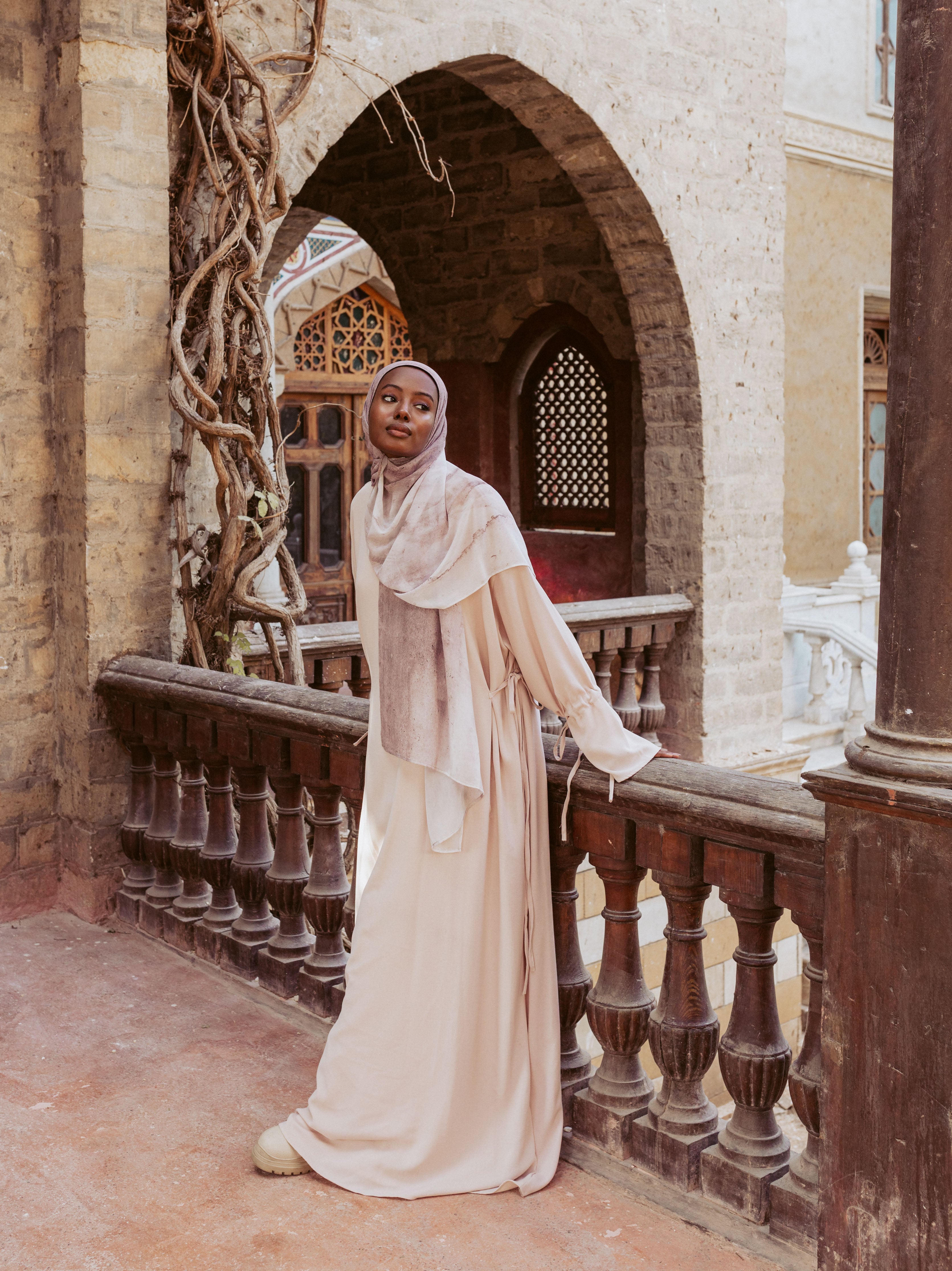 Beige Sleeve Tie Closed Linen Abayah