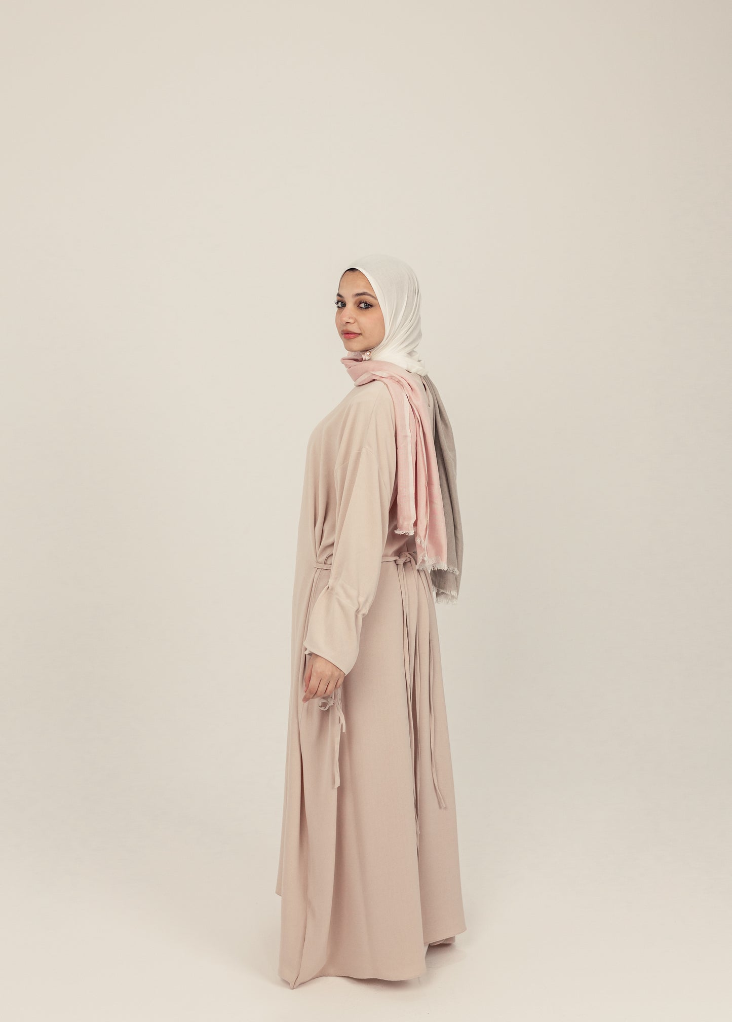 Sleeve Tie Closed Linen Abayah - Beige